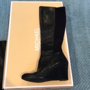 Bromley wedge boot